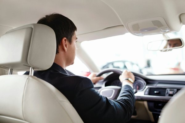 Comment bien choisir son assurance responsabilité civile professionnelle pour chauffeur VTC